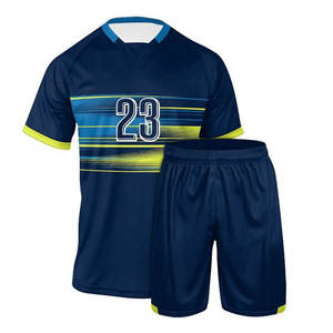 Ropa deportiva profesional uniforme de fútbol para adultos 2025 nuevo estilo Color sólido tamaño personalizado uniforme de fútbol para hombres - Product Image 1