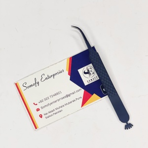 แหนบดัดขนตา Somofy Enterprises รุ่น Crown Design ปลายโค้ง สีดำ สแตนเลส ทนทาน ป้องกันไฟฟ้าสถิต ขนาด 10 มม. สำหรับขายส่ง - Product Image 1