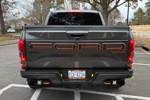 VOITURES D'OCCASION À VENDRE 2018 F150 Rapttor - Product Image 2