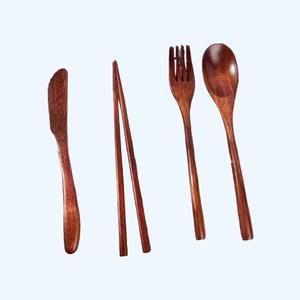 Conception personnalisée poignée supérieure couverts en bois finis lave-vaisselle couverts pour mariage hôtel utilisation lot de 4 bonne qualité - Product Image 1