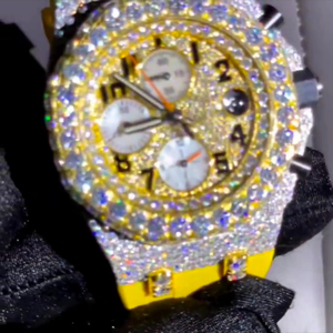 Montre tendance personnalisée en moissanite sertie de diamants, acier inoxydable, meilleure qualité, pour hommes - Product Image 1