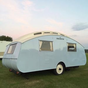 Remolque todoterreno de doble eje de calidad para caravanas con tres literas / Caravana de lujo todoterreno móvil para viajes con baño - Product Image 2