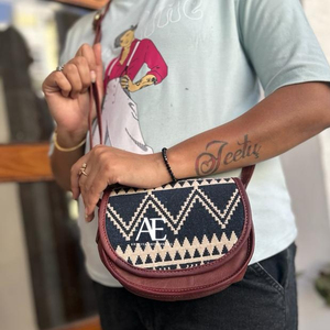 Nouveau Offre Spéciale Jacquard fait à la main en cuir véritable sac à bandoulière multi-usage nouveau Design Vintage sac à bandoulière pas cher taux Bul - Product Image 1