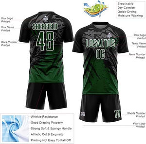 Nouvel uniforme de football personnalisé avec logo d'équipe, noir et rose, uniforme de football par sublimation pour hommes avec personnalisation complète - Product Image 3