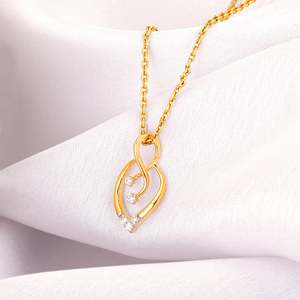 Colgante y amuleto de diamantes musicales de oro de la colección GIVA Heer - Product Image 1