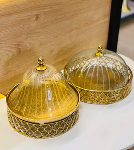 Cúpula para Pastel de Aluminio Fundido con Cubierta de Vidrio, Diseño Elegante para Exhibición de Postres en el Hogar y Eventos - Product Image 1