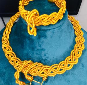 Lujoso cristal dorado para mujer, joyería personalizada, acero inoxidable, variedad de cristales dorados, venta al por mayor - Product Image 4