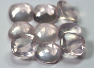 Piedra preciosa facetada de cuarzo rosa natural Briolette - Product Image 4