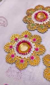 Ensemble de rangolis en coquillages de vache assortis avec un porte-bougie classique durable pour les événements de mariage, décoration de centre de table - Product Image 5