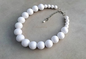 Collier de diamants et de perles en résine de luxe de la meilleure qualité pour dames Style classique pour les fêtes Engagements Anniversaires disponibles - Product Image 5