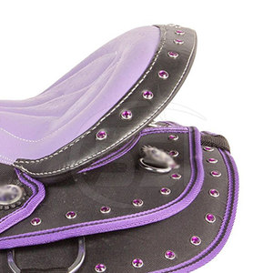 Silla de montar de alta calidad para caballos, con soporte y confort, para deportes ecuestres y uso en establos. - Product Image 4