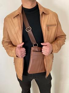 Bolso de viaje cruzado en el pecho para hombre, vintage, de cuero genuino a la moda, con logotipo personalizado, para el día de San Valentín - Product Image 2