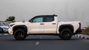 TOYOTA TACOMA TRD Calender OFF-Road TURBO 399HP 2023 d'occasion, spécifications canadiennes, transmission automatique - Product Image 2