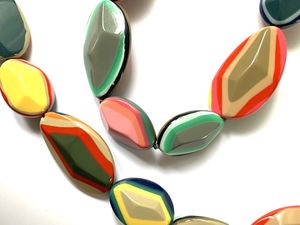 Lujoso collar de cuentas de resina hecho a mano para mujer perla de alto pulido hermoso accesorio de moda mejor calidad directa India - Product Image 4