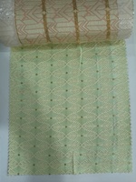 Rouleau de tissu à carreaux 100 % polyester en gros pour la fabrication de rideaux de mariage, résistant aux plis, durable, teint et brodé