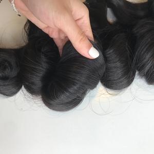 Extensiones de cabello Remy alineadas con cutícula 100% de calidad de primera calidad, rizado mágico vietnamita en color natural - Product Image 4