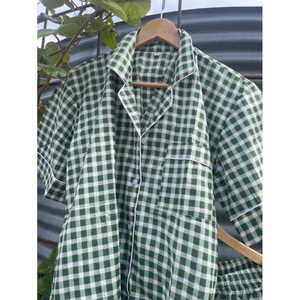 Pijama corto verde a cuadros vichy personalizable, mono sostenible con cintura elástica y cordón con botones para el hogar, conjunto de bata tejida ODM - Product Image 2