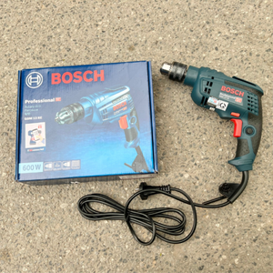 Martillo Perforador Rotatorio GBM 13 RE - Potente y Compacto, Motor Eléctrico con Cable de 600W, Construcción con Rodamientos de Bolas, Alto Rendimiento de Perforación - Product Image 1