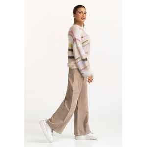 เสื้อสเวตเตอร์สไตล์เกาหลีสำหรับฤดูหนาวและฤดูใบไม้ร่วง รุ่น WM-SWT-WS24-061 ผลิตจากผ้าแคชเมียร์และขนแพะโมแฮร์ 100% แบบถักลายเชอร์รี่ - Product Image 2