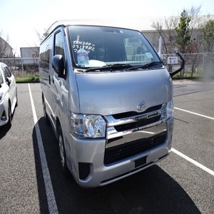 Low mileage used cars Used Toyohta Hiace 2019- 24 Seaters Toyohta Spots Goods Hiace for good <b>price</b> - Product Image 3