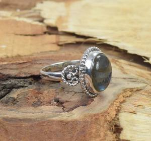 Anillo de Plata de Ley con Labradorita, Gema Ovalada, Joyería Hecha a Mano, Elegante Regalo para Mujer, Talla US 5 Ajustable - Product Image 5