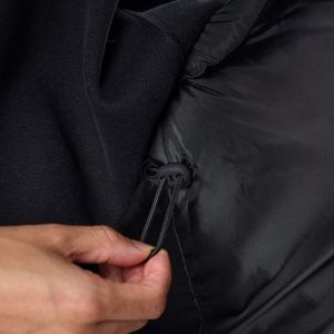 Chaleco largo acolchado negro para mujer, con cremallera completa, ligero, aislante, sin mangas, para uso casual en invierno. - Product Image 6