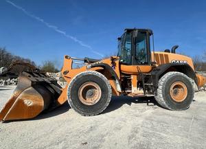 2016 para cargadora de ruedas Case 821F con potencia y durabilidad de rendimiento comprobado con motor central y componentes del motor - Product Image 2