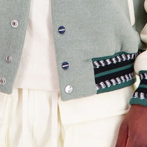 แจ็คเก็ตวาร์ซิตี้ขนแกะคุณภาพสูง ป้องกันรังสียูวี สำหรับผู้ชายและผู้หญิง สไตล์ใหม่ คอตั้ง มีทุกขนาดและสี ขนแกะนุ่ม - Product Image 6