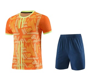 Venta al por mayor de fábrica, sublimación personalizada, OEM, camiseta de moda, camiseta de fútbol, conjunto de uniforme de entrenamiento de fútbol, camiseta de fútbol con logotipo - Product Image 5