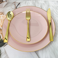 Assiettes en plastique roses épaissies pour filles, 7,5 et 10,25 pouces, avec bord doré, robustes et jetables, pour fêtes et mariages