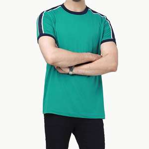 T-shirt de sport en polyester personnalisé à prix abordable, séchage rapide, sublimation, pour hommes - Product Image 6
