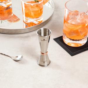 Jigger de Barra de Acero Inoxidable Premium con Detalles en Cobre, Medición Dual, Herramienta de Vertido Precisa para Bartenders Profesionales - Product Image 4