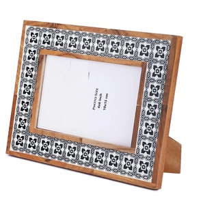 Cadre photo en résine et wod imprimé 4x6 - Product Image 1