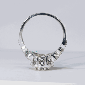 Bague Style Halo Diamant Moissanite Coupe Ronde 6MM Pour Elle [3 Anneaux Disponibles] - Product Image 5