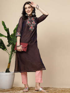 Kurta longue à manches droites en polyester brodé marron pour femme, style décontracté, avec pantalon assorti – Design attrayant et tendance - Product Image 5