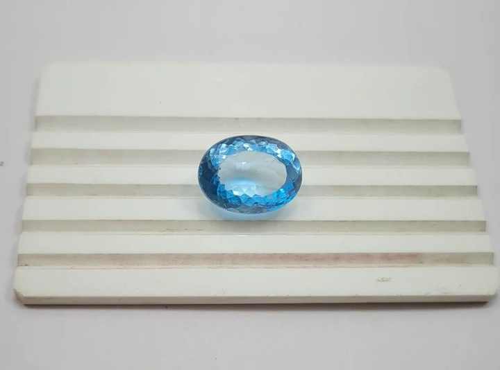 AAA Quality 14*18 MM Natural Blue Topaz Loose Stone Faceted Oval Cut Blue Topaz Gemstone for Jewelry Making