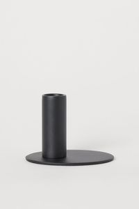 Bougeoir en métal contemporain, structure élégante, s'accorde avec les thèmes de décoration de meubles modernes, élégance - Product Image 3