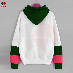 เสื้อฮู้ดผู้ชายแบบสั่งทำพิเศษ OEM และ ODM ดีไซน์หลายสีแบบต่อผ้า เสื้อฮู้ดแบบสวมหัวสำหรับฤดูหนาว ขายส่ง - Product Image 5