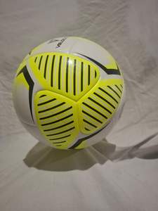 Balones de Fútbol de Entrenamiento de Alta Calidad, Ligeros, Clásicos, Portátiles, de PU Ecológico, Duraderos, con Logotipo Personalizado, Venta al Por Mayor, OEM, ODM - Product Image 2