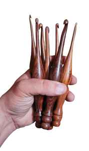 Crochets en bois sur mesure de 3.5mm en palissandre, idéaux pour le tricot à la main et les magasins de crochet pour la revente - Product Image 3