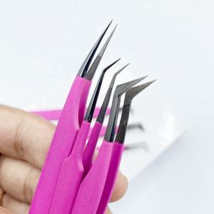 Vente en gros de pinces à épiler pour extension de cils en acier inoxydable Pointe plasma noire Pointe en fibre violette avec logo personnalisé Produit durable - Product Image 2