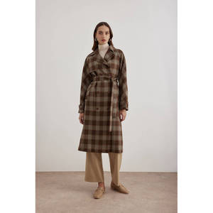 Manteau trench en laine marron à double boutonnage avec bordure en fourrure - Product Image 3
