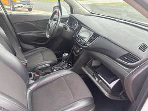 Usado 2019 Bu-i-ck Enc-ore Pre-fer-red LHD - Product Image 2