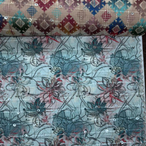 Tissu de chemise en coton 100% imprimé numérique Rangeela de qualité supérieure, doux et respirant, pour chemises et robes - Product Image 1