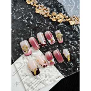 Ongles press-on Crimson Halo élégants et accrocheurs - Product Image 1