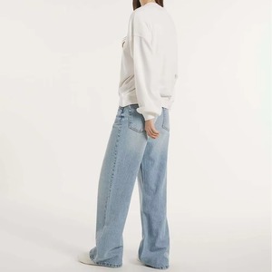 Venta al por mayor de sudadera de cuello redondo para mujer con logotipo personalizado Nueva sudadera de algodón liso con decoración bordada Diseño forrado - Product Image 5