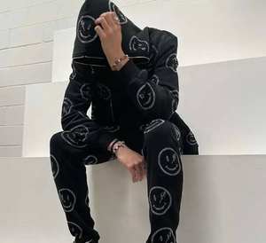 High Quality Fully Customized Men Hooded Casual <b>Rhinestone</b> Tracksuit Breathable Comfortable Anti-Wrinkle Latest Design - Product Image 3
