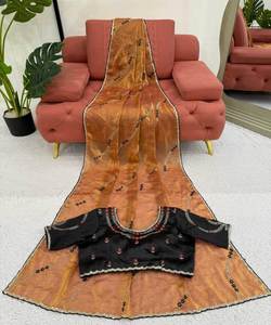 HILO DE SEDA FENDY DE LUJO CON SECUENCIA DE TRABAJO SAREE CON BLUSA DESCOSTADA ROPA DE NOVIA PRECIO AL POR MAYOR ROPA ÉTNICA - Product Image 5