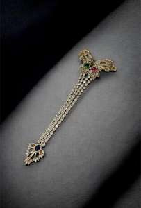 Design papillon plaqué or de style indien AD Maang Tikka avec pierres précieuses en zircon pour mariage et cadeau - Product Image 2