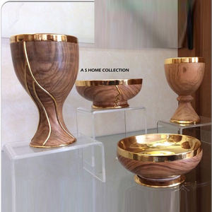 Metal y Madera con Acabado Pulido Dorado, Forma Redonda, Diseño Moderno, Excelente Calidad, Color Marrón - Product Image 1
